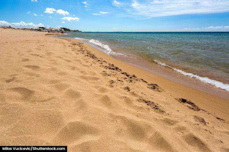 The sandy beach at Issos